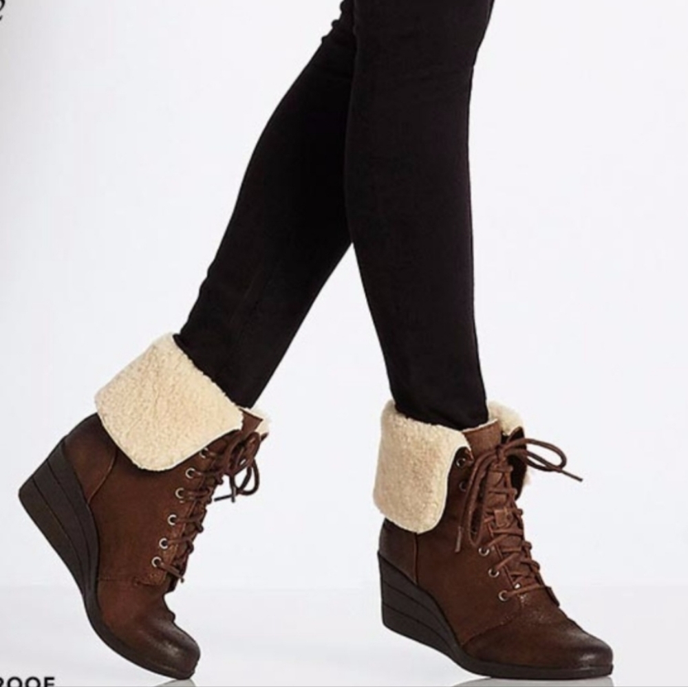 Franco Sarto shearing Wedge booties 👢